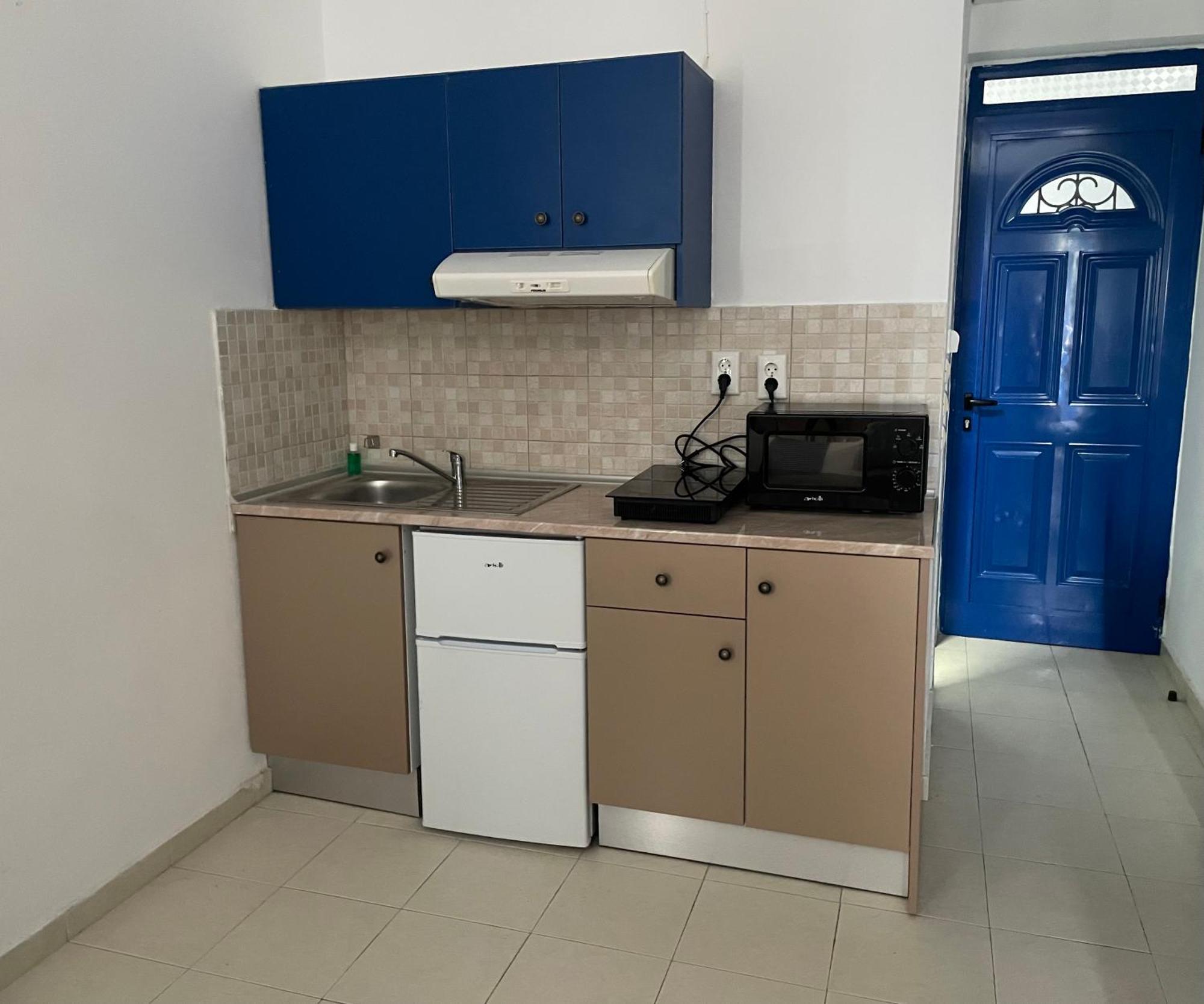 Anastasia Studios, & Apart Otel Archangelos (Rhodes)